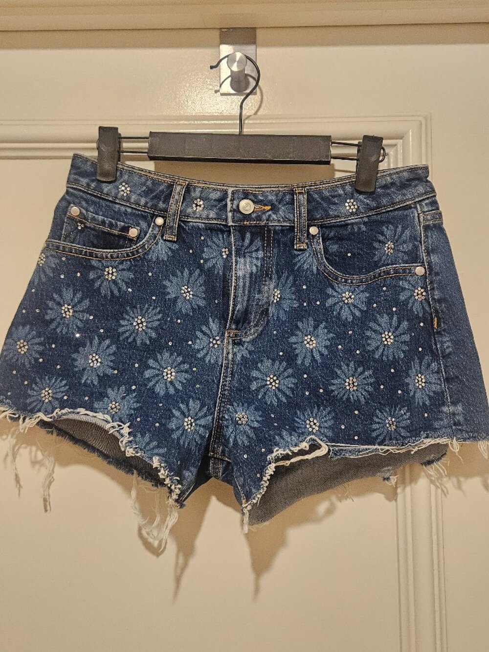 Victoria’s Secret PINK Floral Rhinestone Denim Cutoff Shorts, Size 4